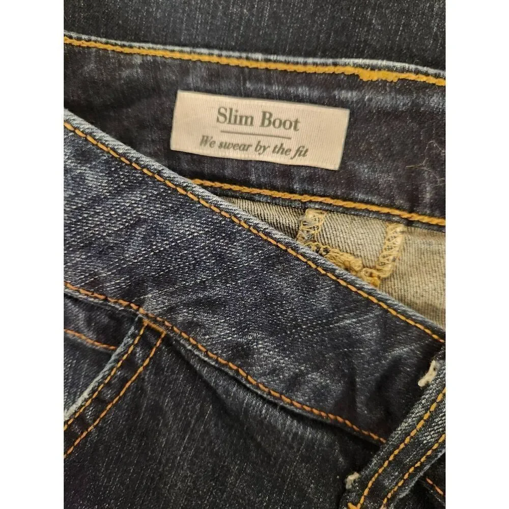 Torrid 24 slimming boot blue denim jeans. Measures approx 46 waist x 31 inseam x